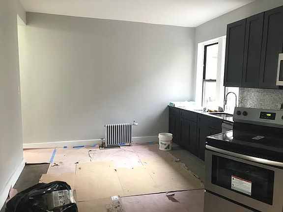 5th image of 1020 President St APT 3A