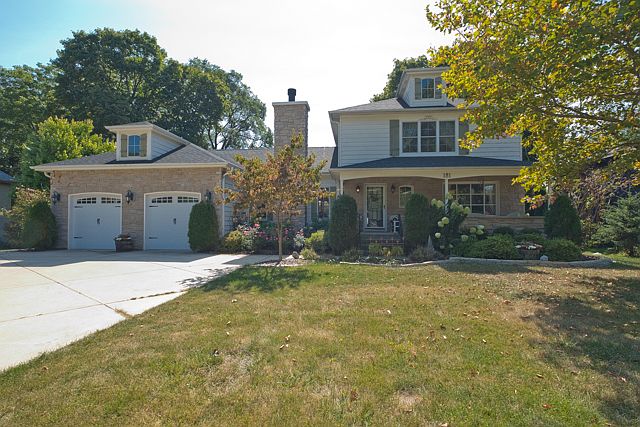 1st image of 27W181 Sunnyside Ave