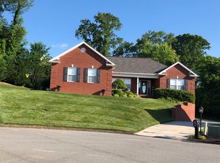 8100 Cambridge Gables Ln, Knoxville, TN 37938