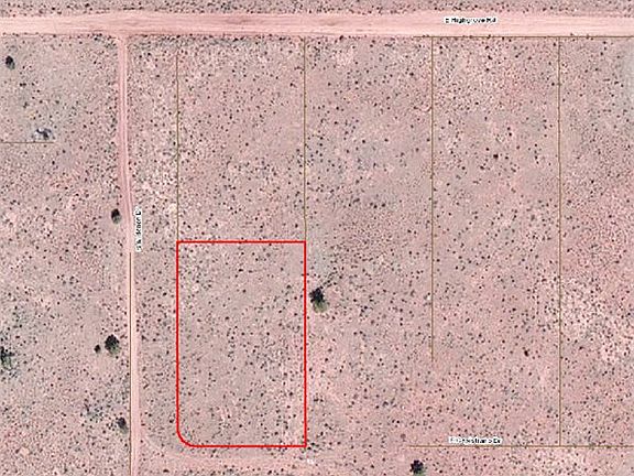 3rd image of 1339 E Capistrano Dr