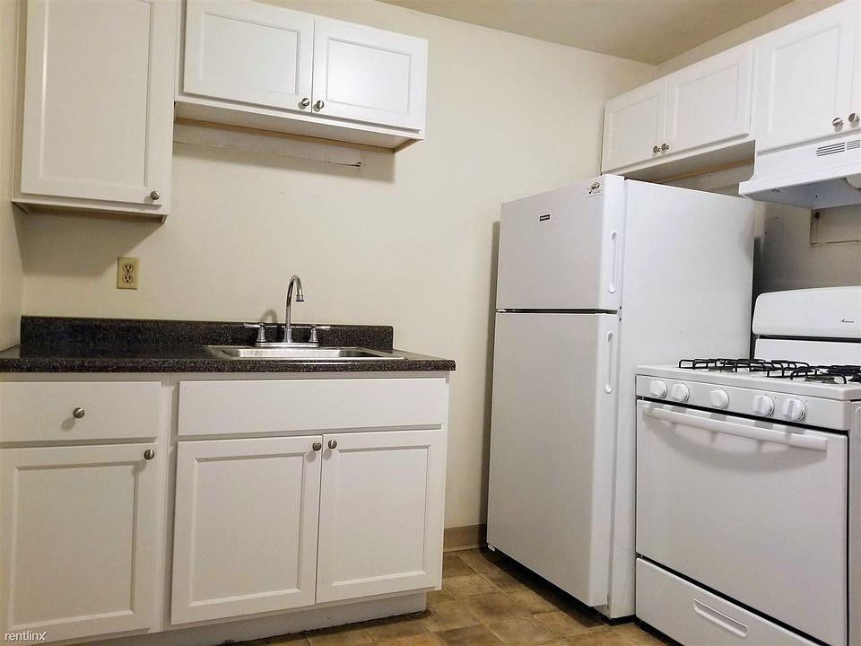 1st image of 3528 Boulevard Of The Allies APT 2