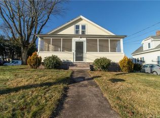 33 Ridge Rd, Middletown, CT 06457