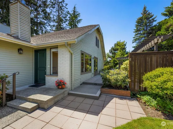 24439 9th Place S, Des Moines, WA 98198