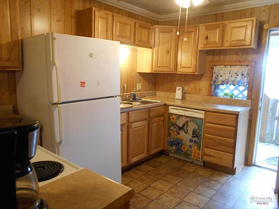 4th image of 1785 Russell Ln