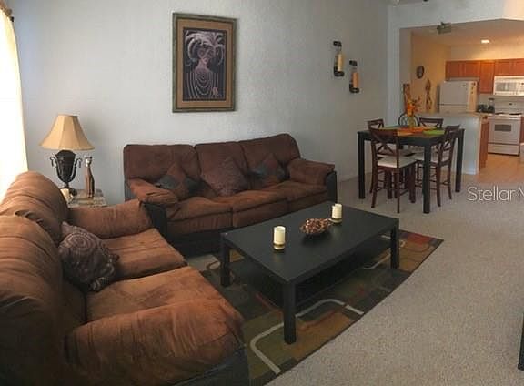 3rd image of 4600 Yellowgold Rd W APT 103