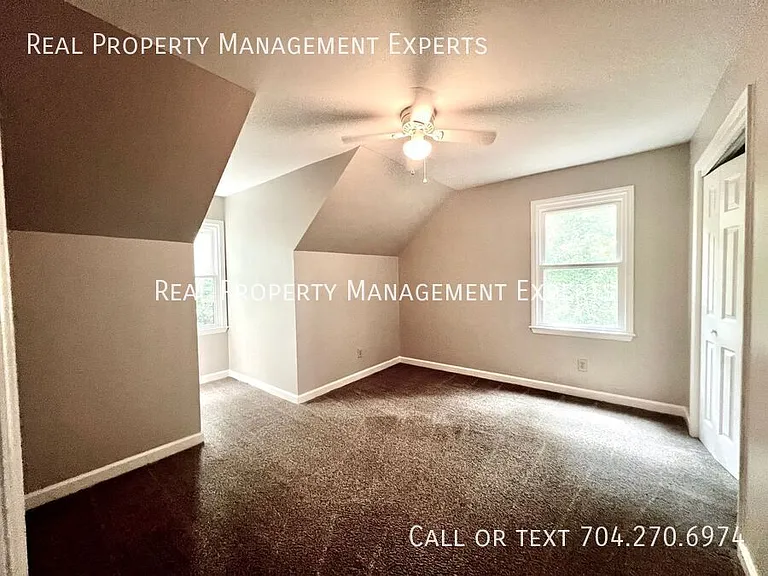 9024 Highland Creek Pkwy — Photo 7