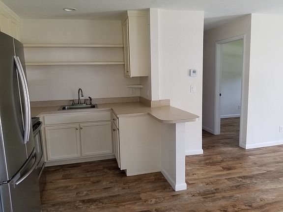 4th image of 8682 SE Kingsley St #8682