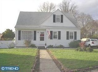 4 Barberry Ln, Mount Holly, NJ 08060