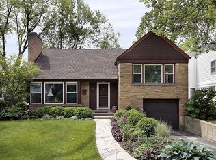 90 Williamsburg Rd, Evanston, IL 60203