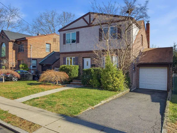 1026 Jassamine Way image 1 of 16