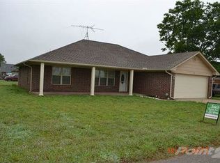 107 Harrington Dr, Anadarko, OK 73005