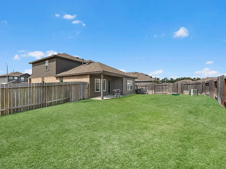 5455 Pinetree Crescent Ln — Photo 24