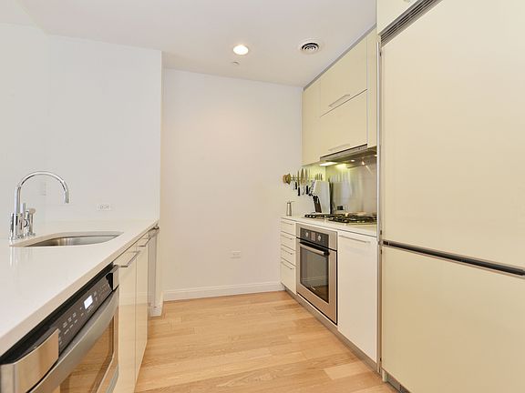 5th image of 11-02 49th Ave #5N