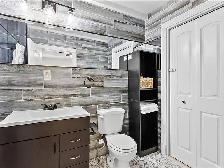 867 Beecher St SW — Photo 19