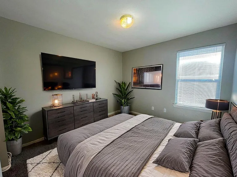 2305 Bakers Way — Photo 24