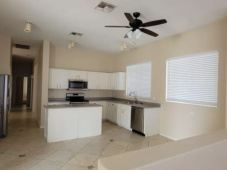 750 W Cherrywood Dr — Photo 5