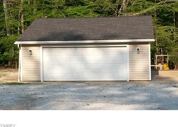 3rd image of 10855 Henning Dr