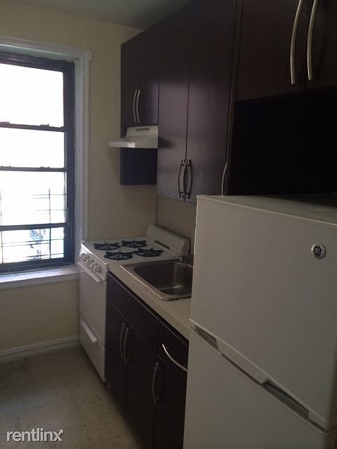 4025 Hampton St, Elmhurst, NY 11373 | Zillow