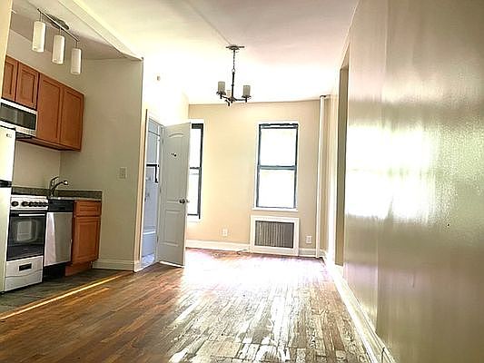 1st image of 414 E 78th St #2