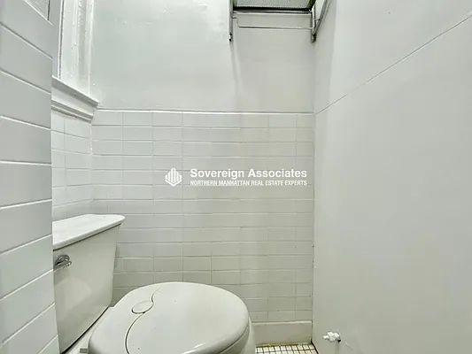 Rented by Sovereign Associates | media 21