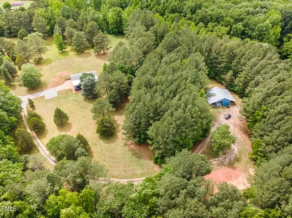 197 Country Routt Brown Rd, Pittsboro, NC 27312