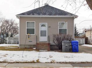 211 N 52nd Ave E, Claresholm, AB T0L0T0