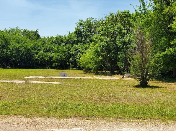 536 Wise St, Newark, TX 76071