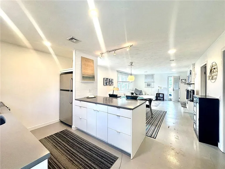 101 Briarwood Ave #A — Photo 8