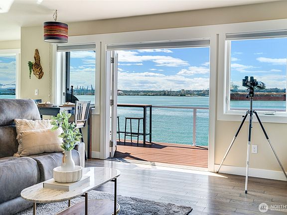 2nd image of 5314 Marine View Drive