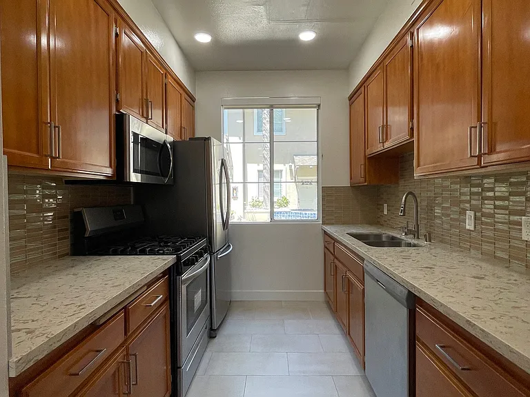 4105 Tujunga Ave #3 — Photo 8