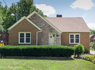 4710 Urbandale Ave, Des Moines, IA 50310