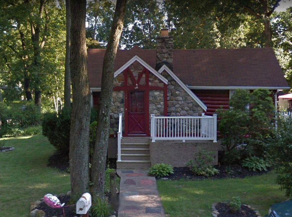 1st image of 14 Baywood Ave