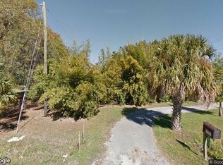 7810 Symmes Rd, Gibsonton, FL 33534