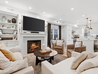 64 Baxter St Floor 1, Boston, MA, 02127