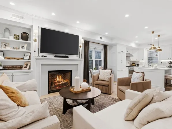 64 Baxter St Floor 1, Boston, MA 02127