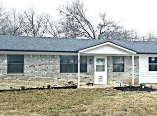 302 S 4th St, Calera, OK 74730