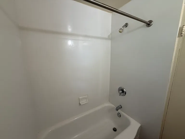 1528 Bluemont Ave SW #121 — Photo 12
