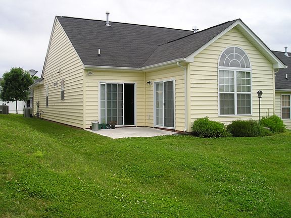 4th image of 106 Bexley Dr