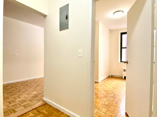 509 East 78th Street image 1 of 12