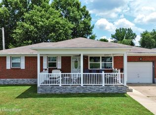 10907 Torrington Rd, Louisville, KY 40272