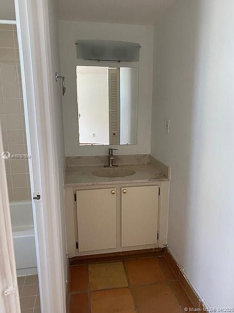 1st image of 1623 Collins Ave APT 914