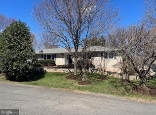 2701 Verily Ct, Oakton, VA 22124