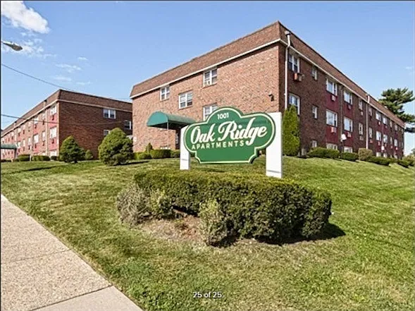 Oak Ridge Apartments