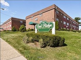 Oak Ridge Apartments