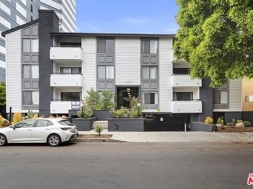 1st image of 1226 Amherst Ave #103
