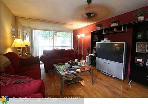 5th image of 4144 NW 90th Ave APT 201