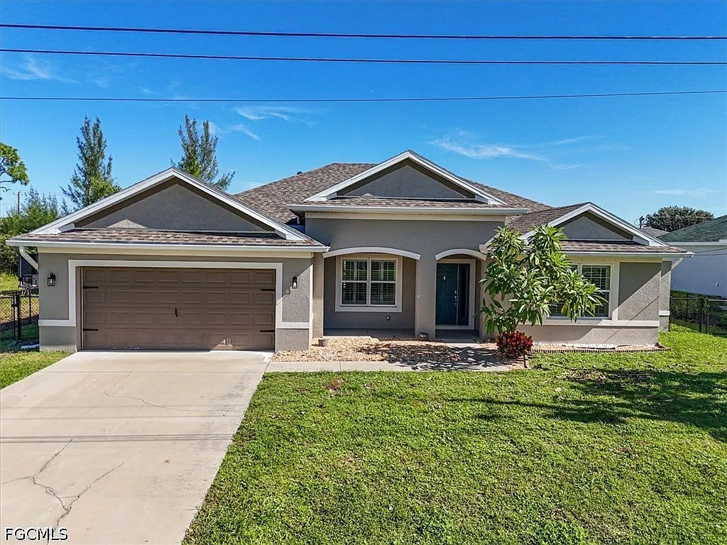 5 bed, 3.0 bath, 2606 sqft, $3,500 — Photo 2