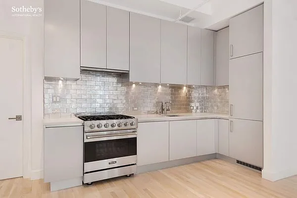 Rented by Sotheby's International Realty | media 12