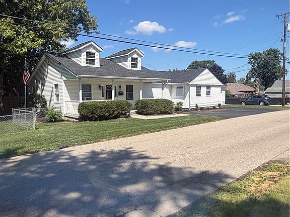 2nd image of 2143 Rector Ave