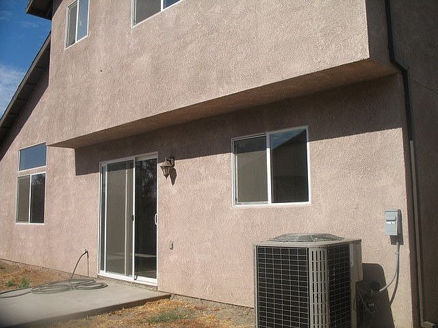 2nd image of 533 S Fresno Ave